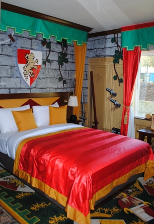 LEGOLAND Hotel Premium Kingdom room - adult bed