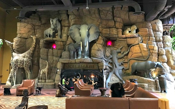 Kalahari Resort Poconos Big Five Fireplace 