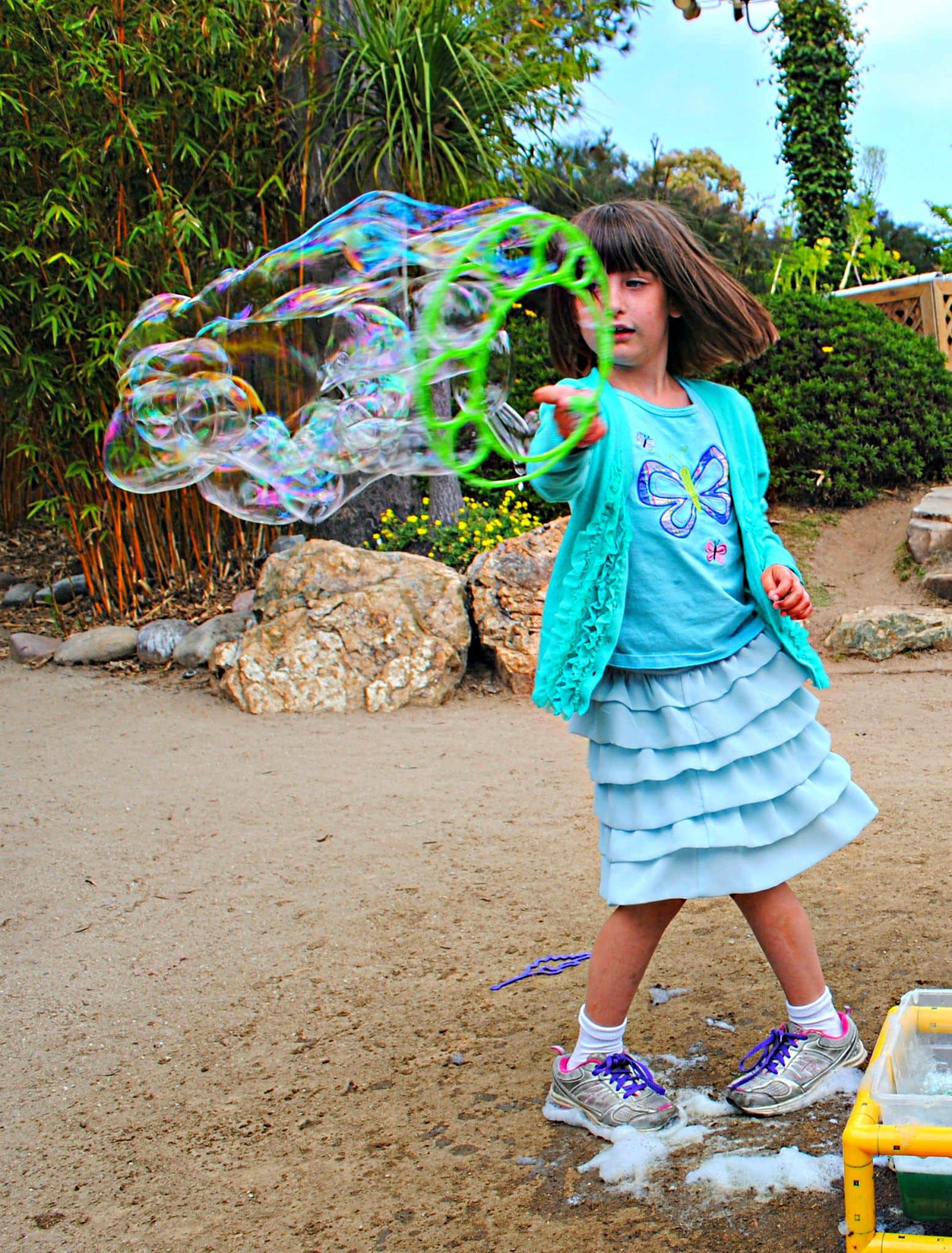 Bubble play keeps summer boredom at bay ~ 10 Fun in the Sun Summer Boredom Busters