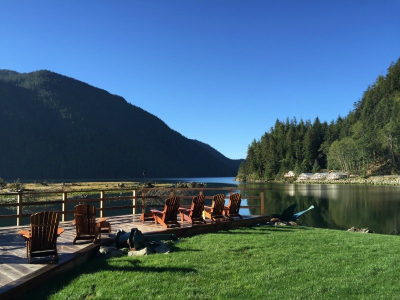 The outdoor deck is the perfect place to sit back and enjoy the beauty of nature and the resort. (Photo credit: Claudia Laroye)