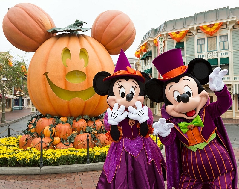 Minnie Mouse and Mickey Mouse at Disneyland during Halloween Time ~ 8 Reasons Why You'll Fall in Love with Disneyland in Fall