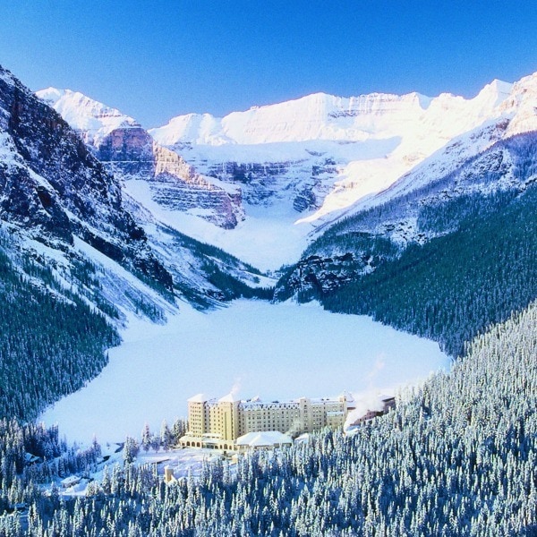 Fairmont Chateau Lake Louise winter