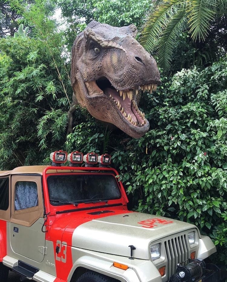 Watch out ~ objects are closer than they might appear in Jurassic Park! ~ Universal Orlando Resort Tips and Discounts