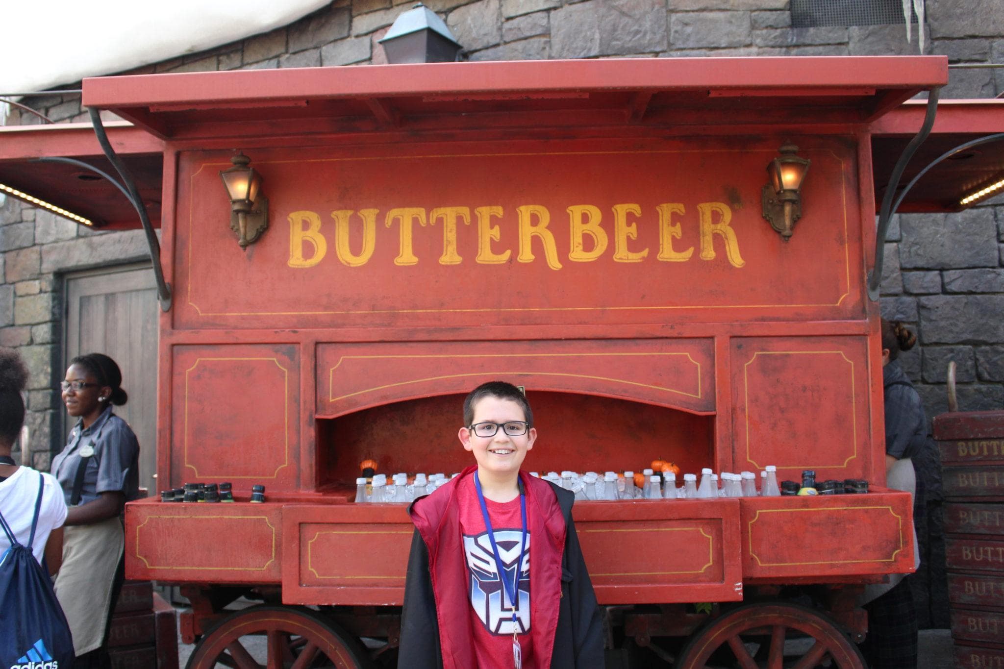 Universal Orlando Resort is the only place where you can sip a sweet Butterbeer outside of London ~ Universal Orlando Resort Tips & Discounts