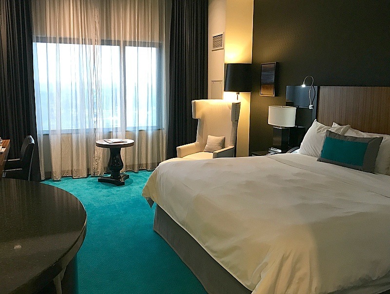 Stylish room at the Radisson Blu Hotel Mall of America 