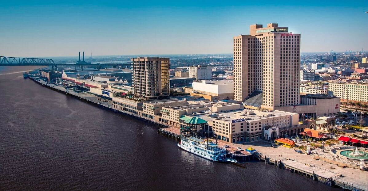 Hilton New Orleans Riverside Mother's Day Hotel Package