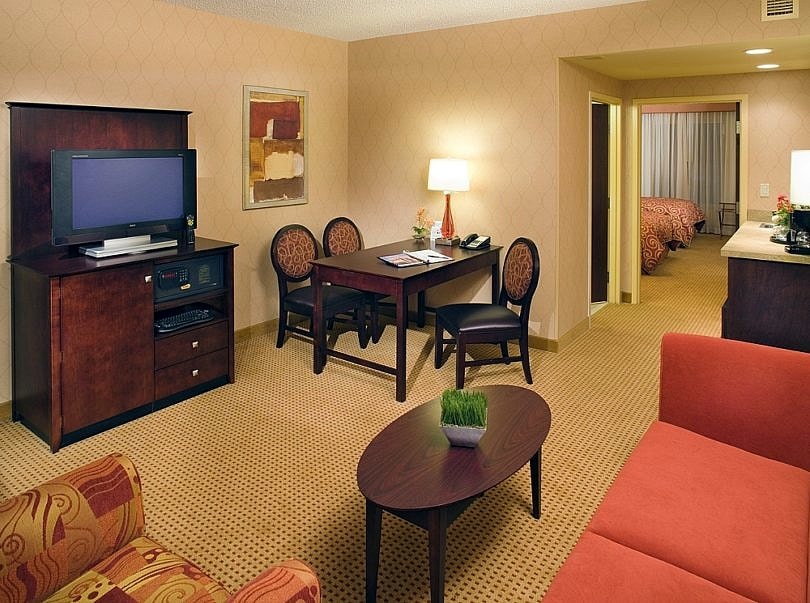 Feel right at home at Embassy Suites Huntsville