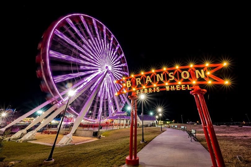 The huge Branson Ferris Wheel at Track Family Fun Park's Track 4 is fun on a Branson family vacation