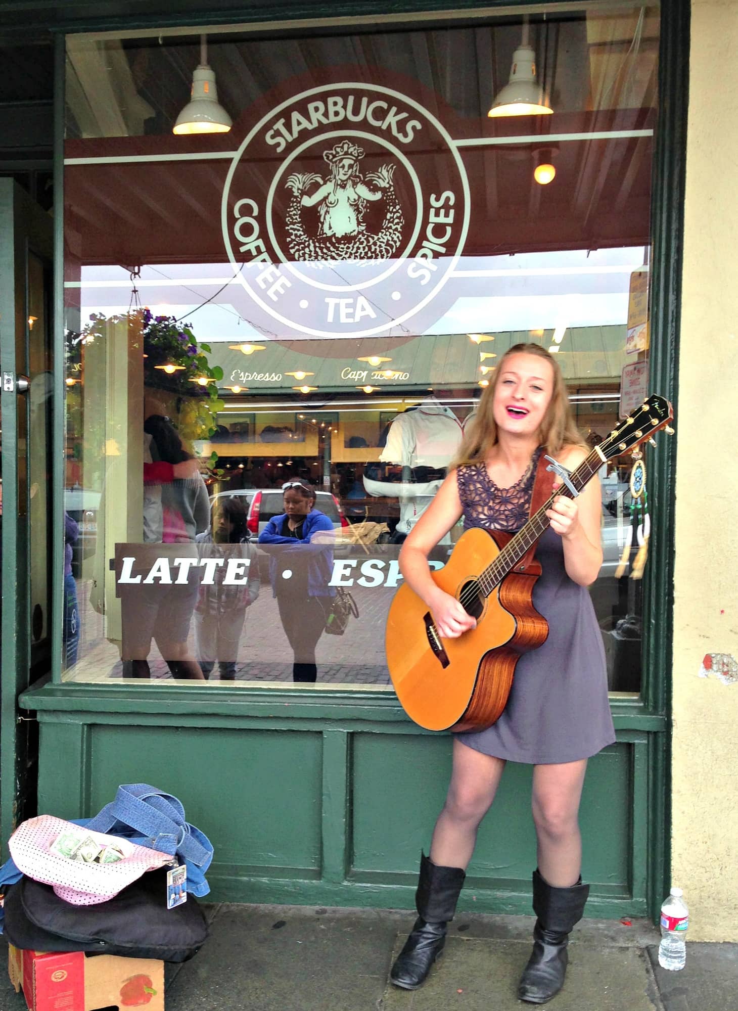 Original Starbucks ~ Seattle with Kids