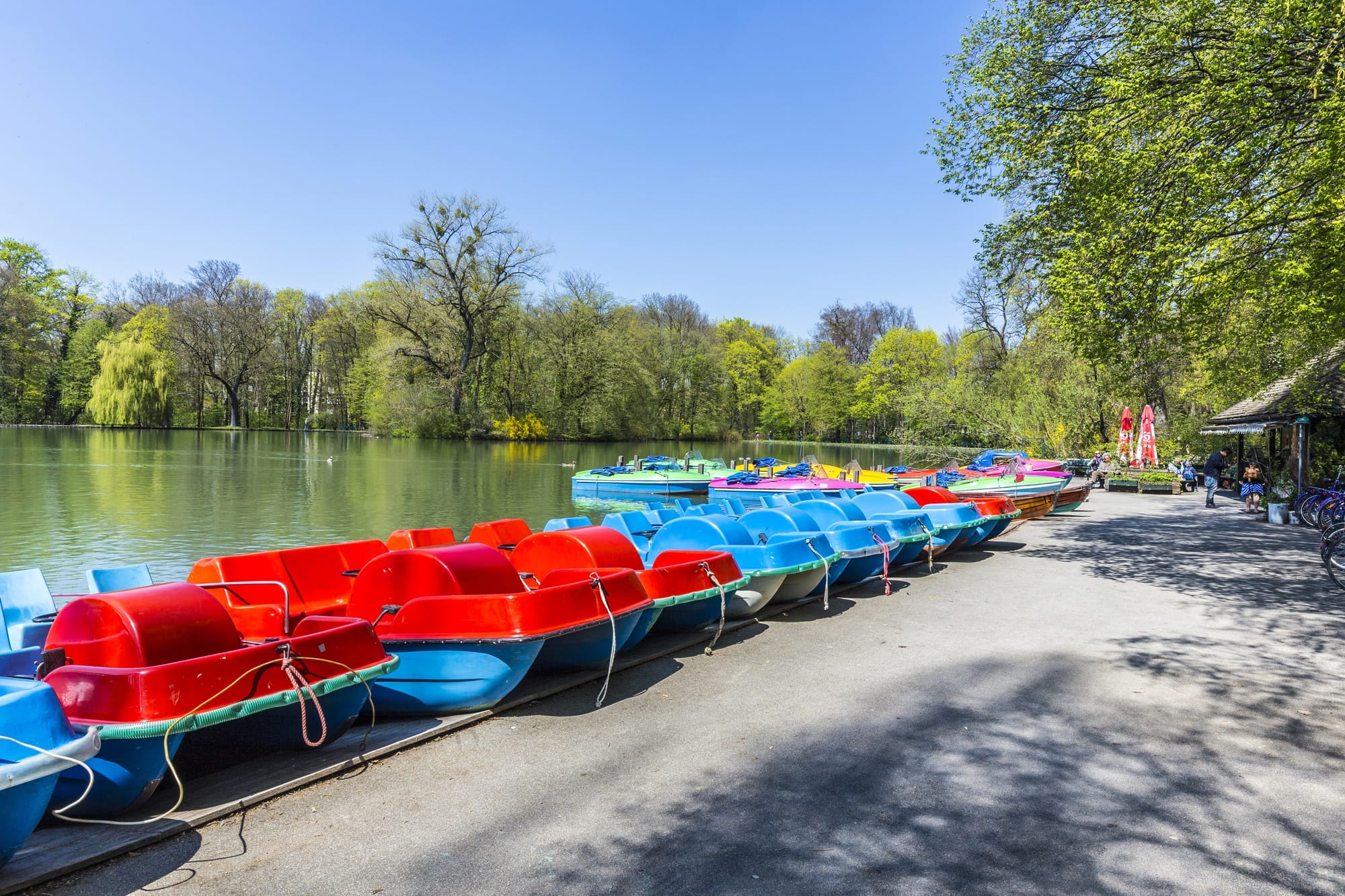 Boats for rent at Kleinhesseloher Lake in the English Garden in Munich with kids