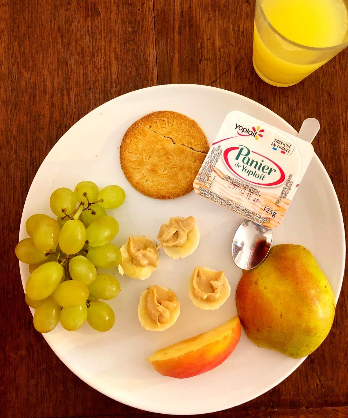 Breakfast in Paris with kids