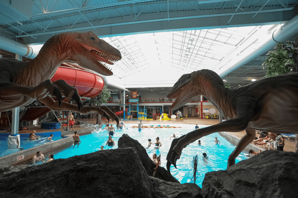 Raptor Reef Indoor Waterpark at Triple Play Resort Hotel & Suites