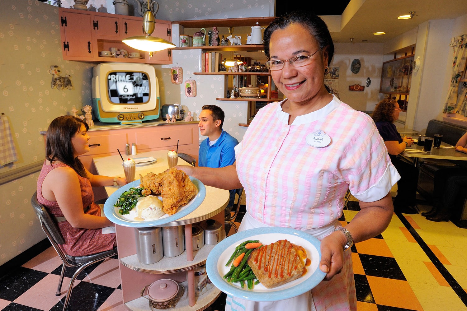 50's Prime Time Cafe at Disney's Hollywood Studios with Kids