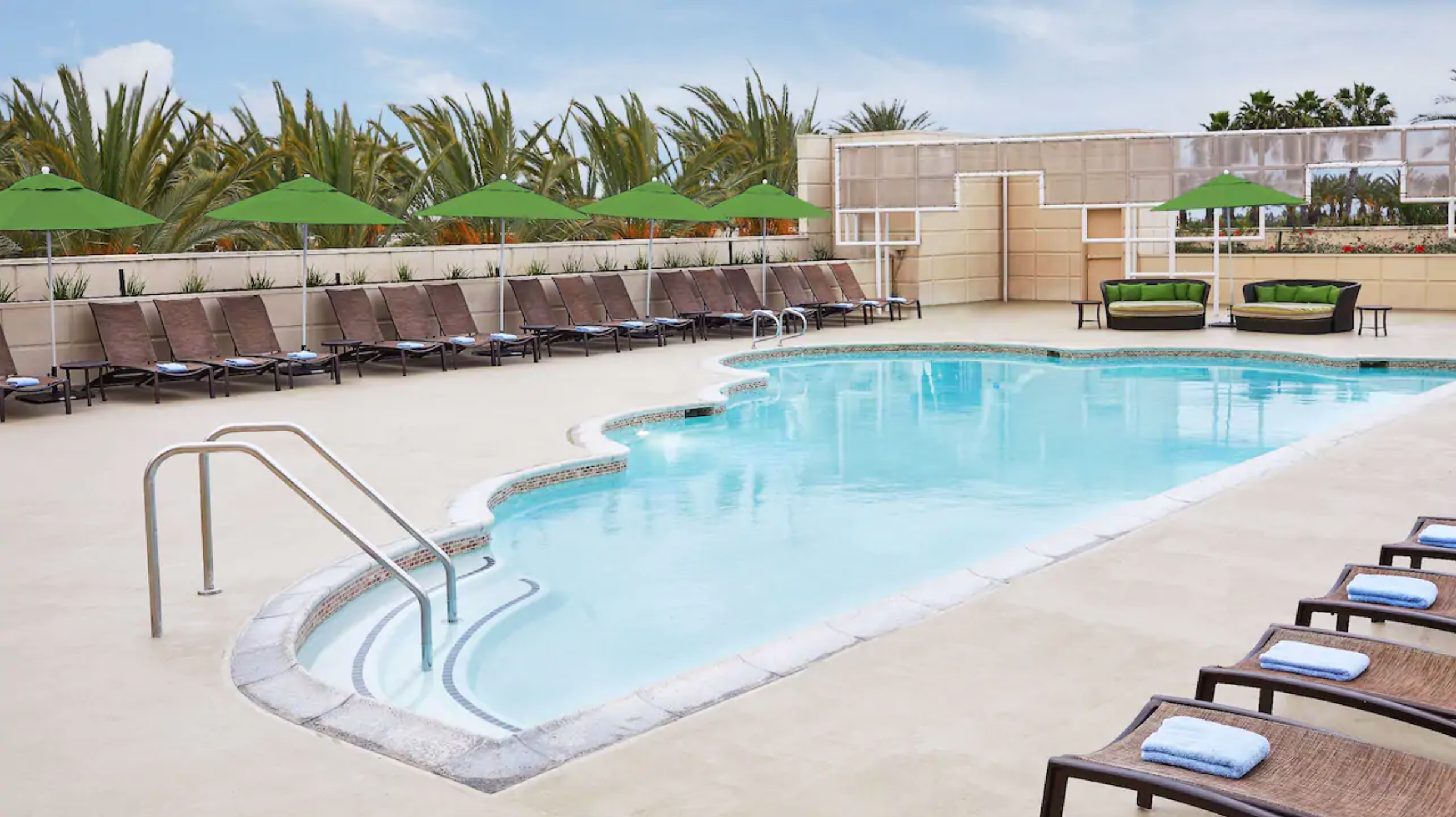 Hyatt Regency Orange County cloud-shaped pool