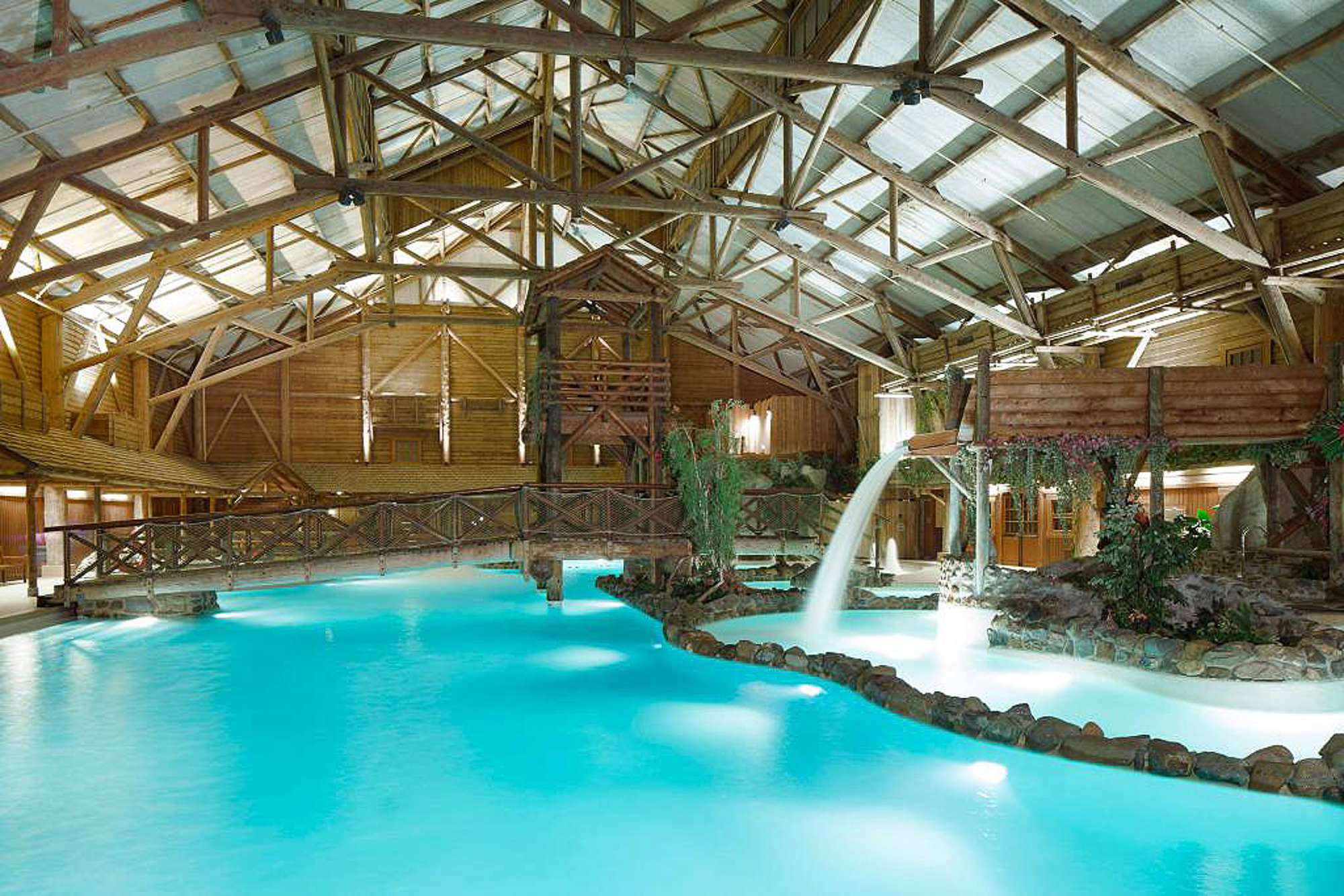 Disney’s Davy Crockett Ranch indoor pool