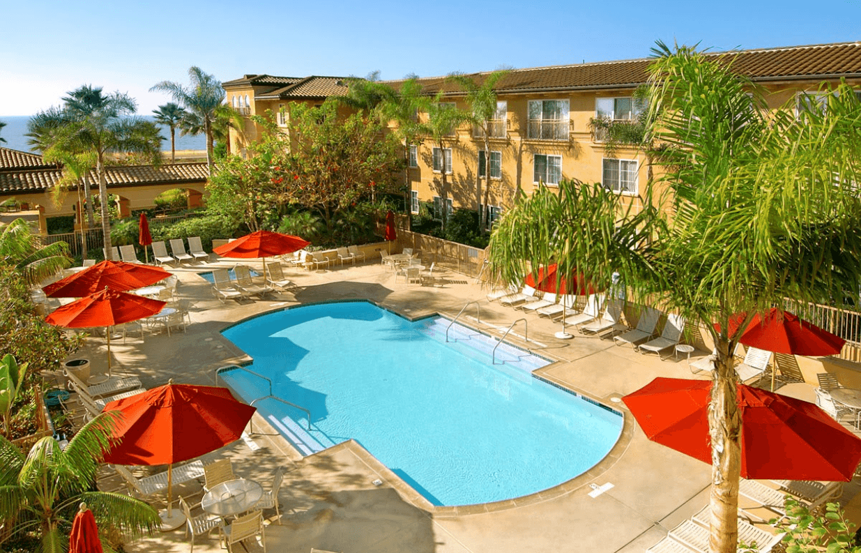 Hilton Garden Inn Carlsbad Beach pool