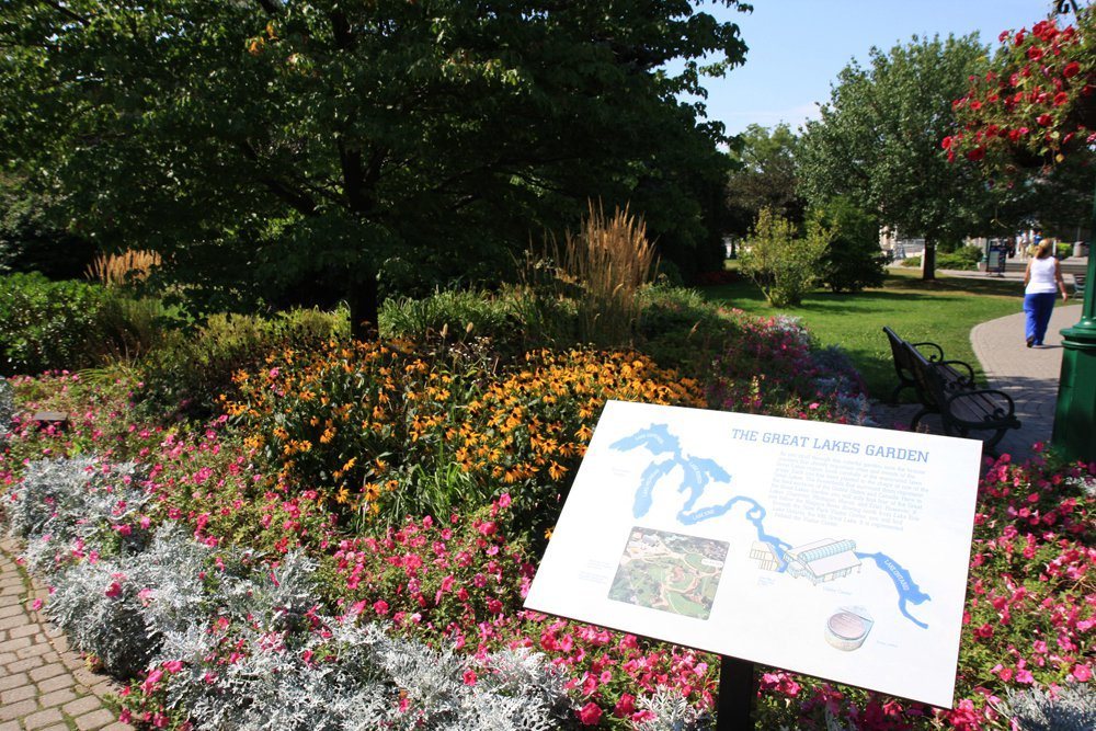 Great Lakes Garden at the Niagara Falls State Park Visitor Center 