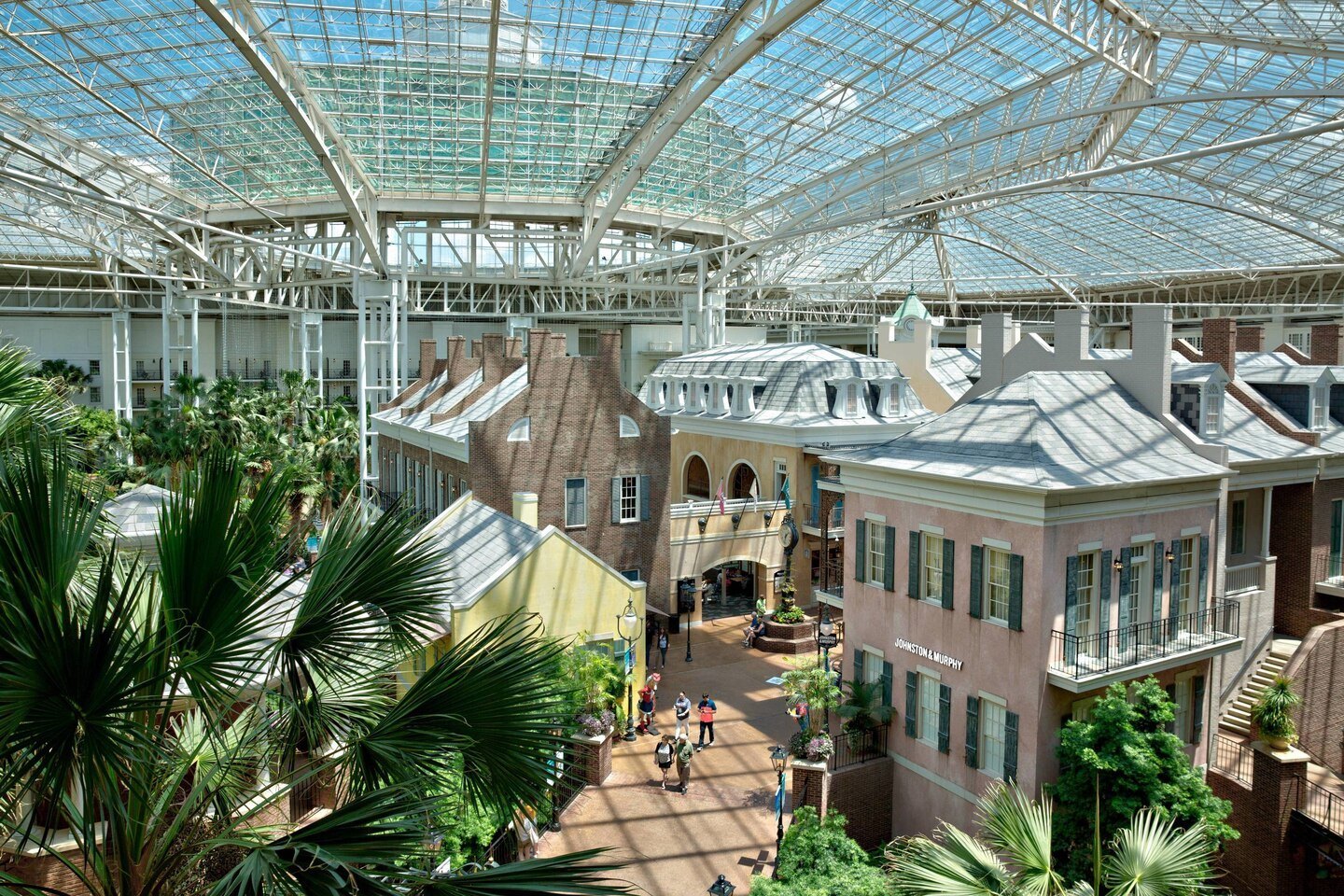 On-site shopping at Gaylord Opryland