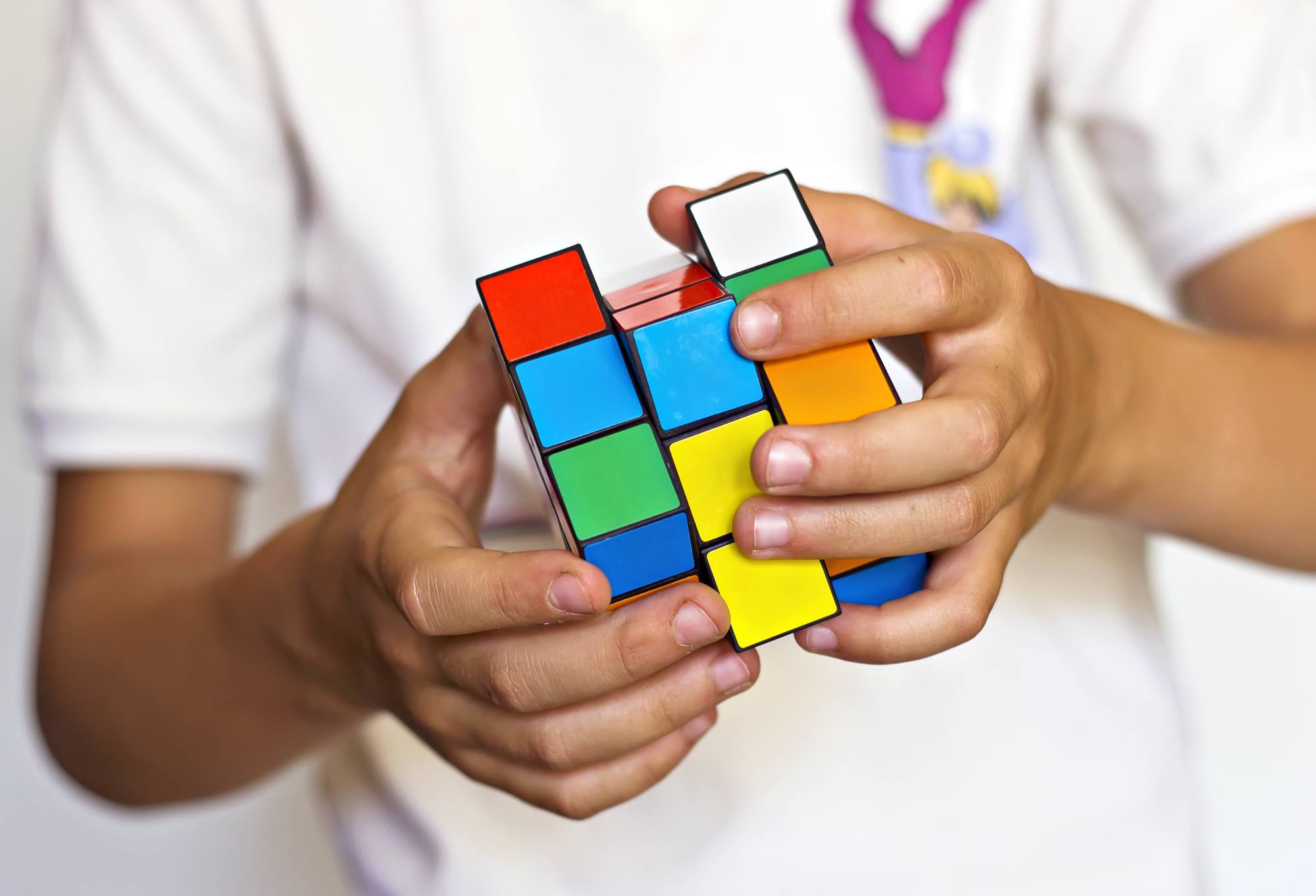 Toys like Rubik's Cube keep teens content on the road