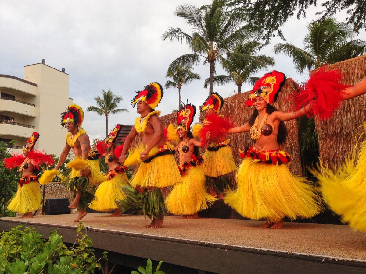 Maui Nui Luau at Black Rock at Sheraton Maui