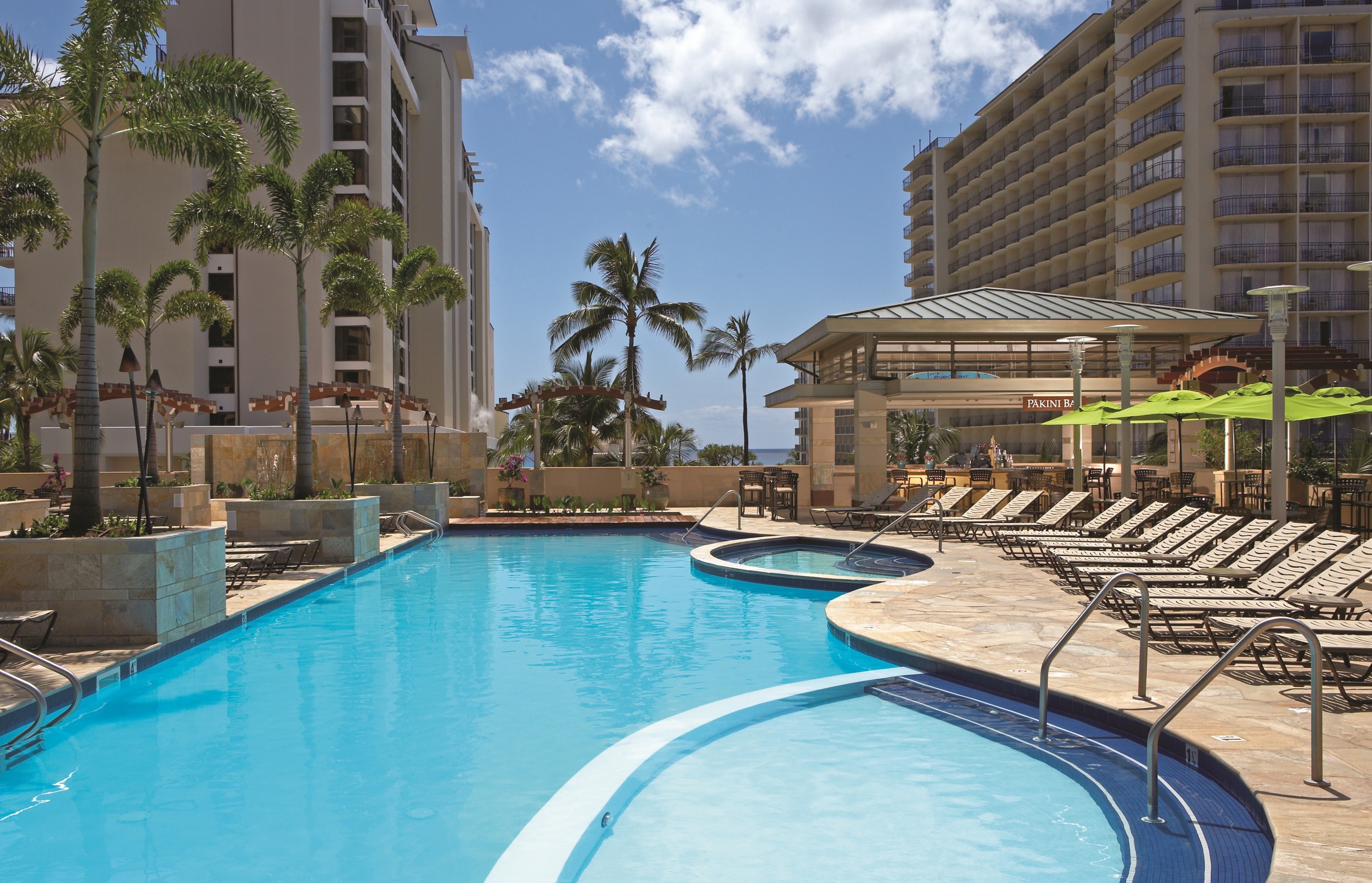 Embassy Suites Waikiki Beach Pool 