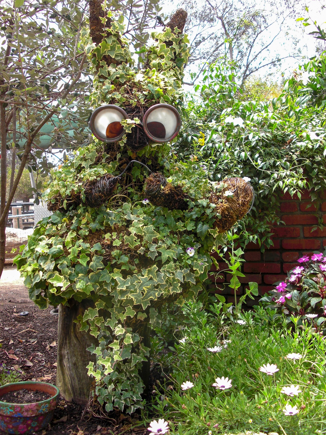 A living sculpture in the Seeds of Wonder Children's Garden