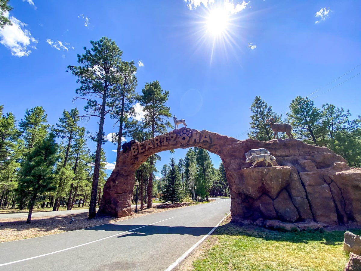 Entrance to Bearizona 