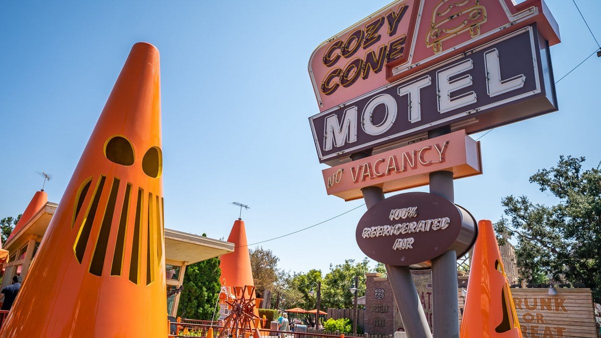 Halloween decorations at the Cozy Cone Motel 