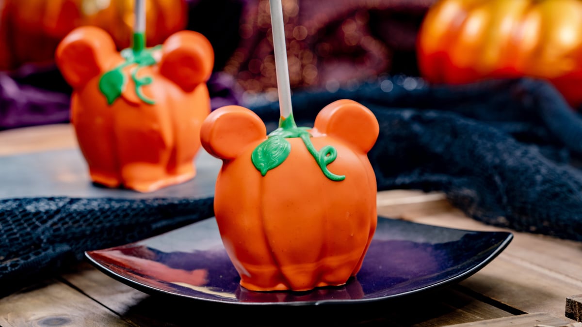 Mickey Pumpkin Apple  