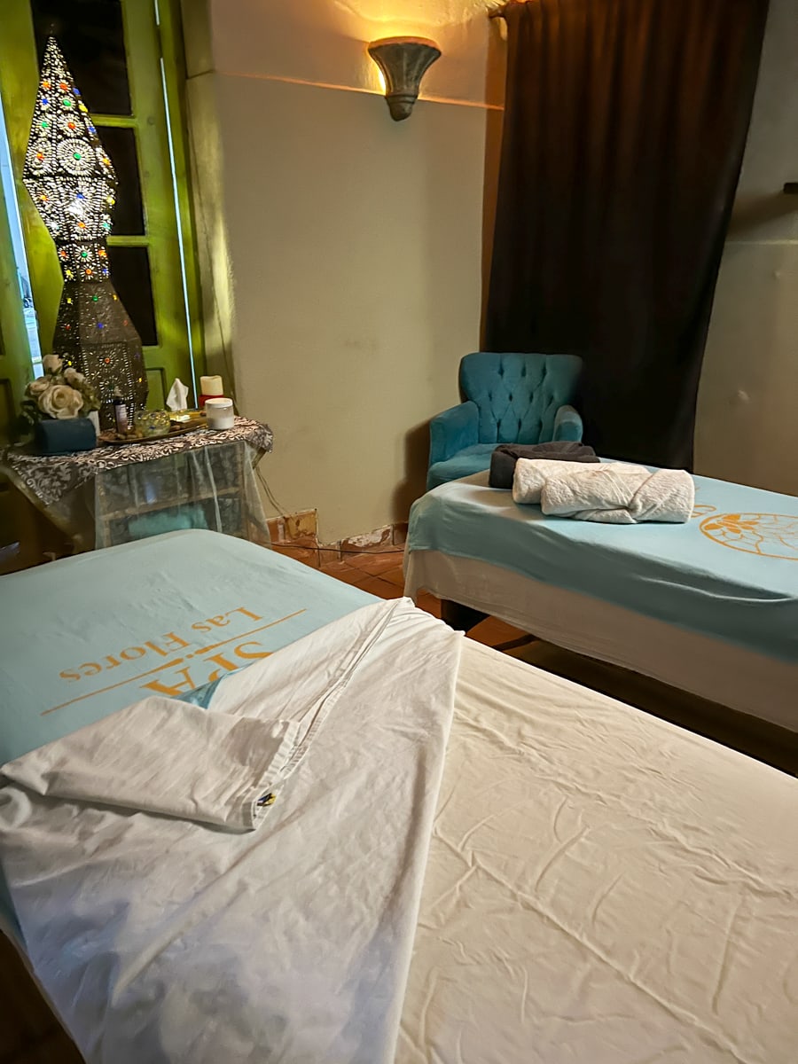 Spa Las Flores off Loreto Plaza