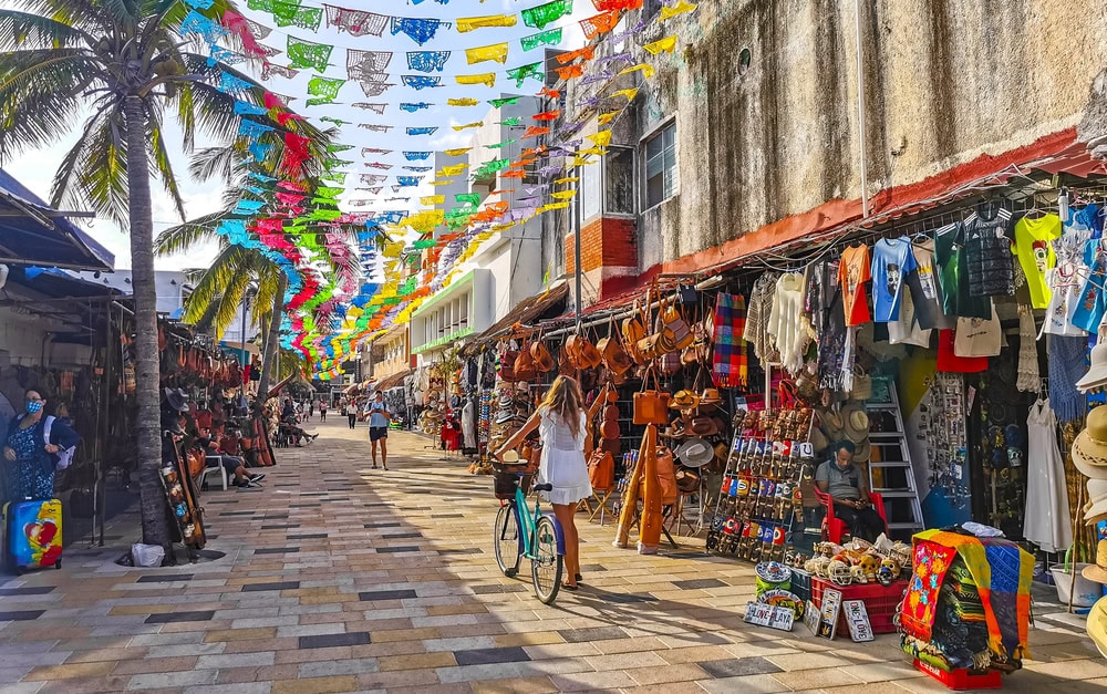 La Quinta Avenida in Playa Del Carmen 