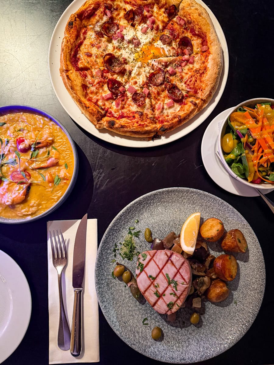 Variety of international dishes at Os Gambozinos