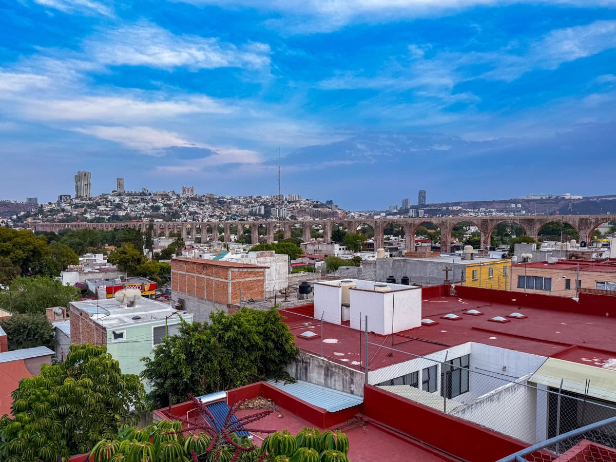 Acueducto de Querétaro view from Mirador de los Arcos