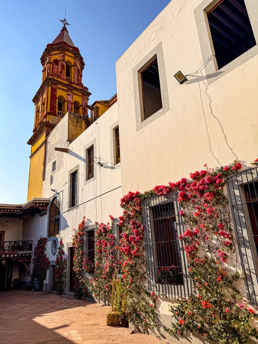 Church courtyard in Querétaro