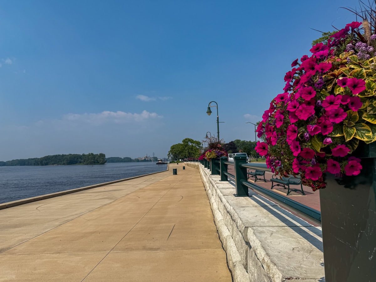 La Crosse's Riverside Park Riverwalk