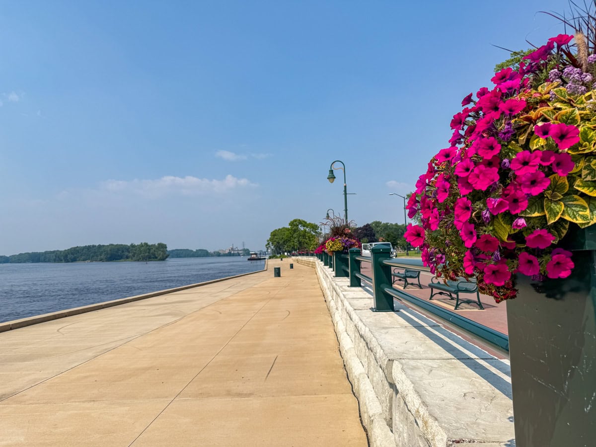 La Crosse's Riverside Park Riverwalk